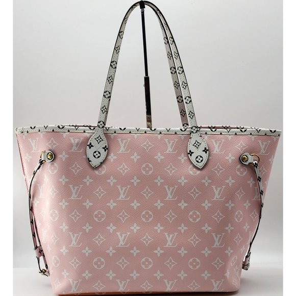 Louis Vuitton Monogram Giant MM Canvas Tote | Like New Condition - Picture 2 of 6